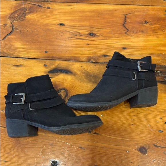 Black Ankle Boots with Decorative Strap and Wedge Heel size 8.5 - Picture 2 of 8